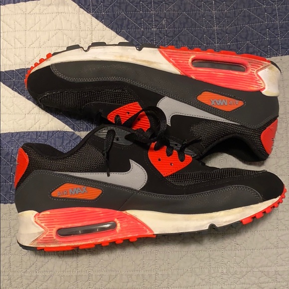 Nike Other - Nike: Air Max 90 Essential